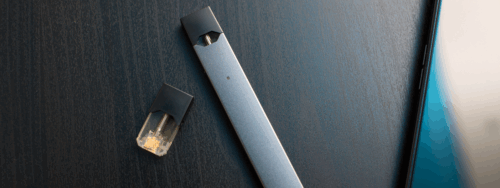 A Juul vape and a pod.